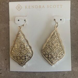 NWT Kendra Scott Addie Filigree Gold Colored Drop Earrings
